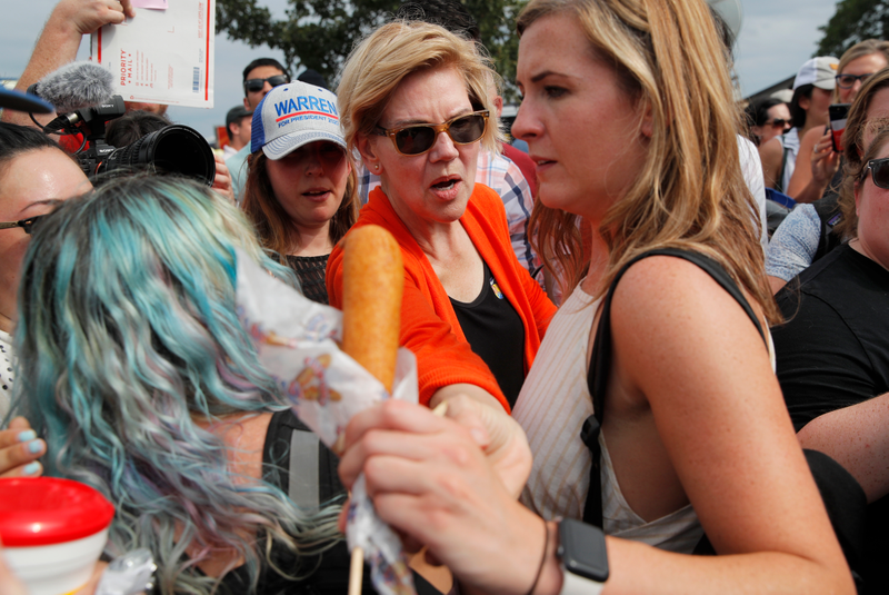 Illustration for article titled The Agony and the Ecstasy of Presidential Candidates Going Hard at the Iowa State Fair